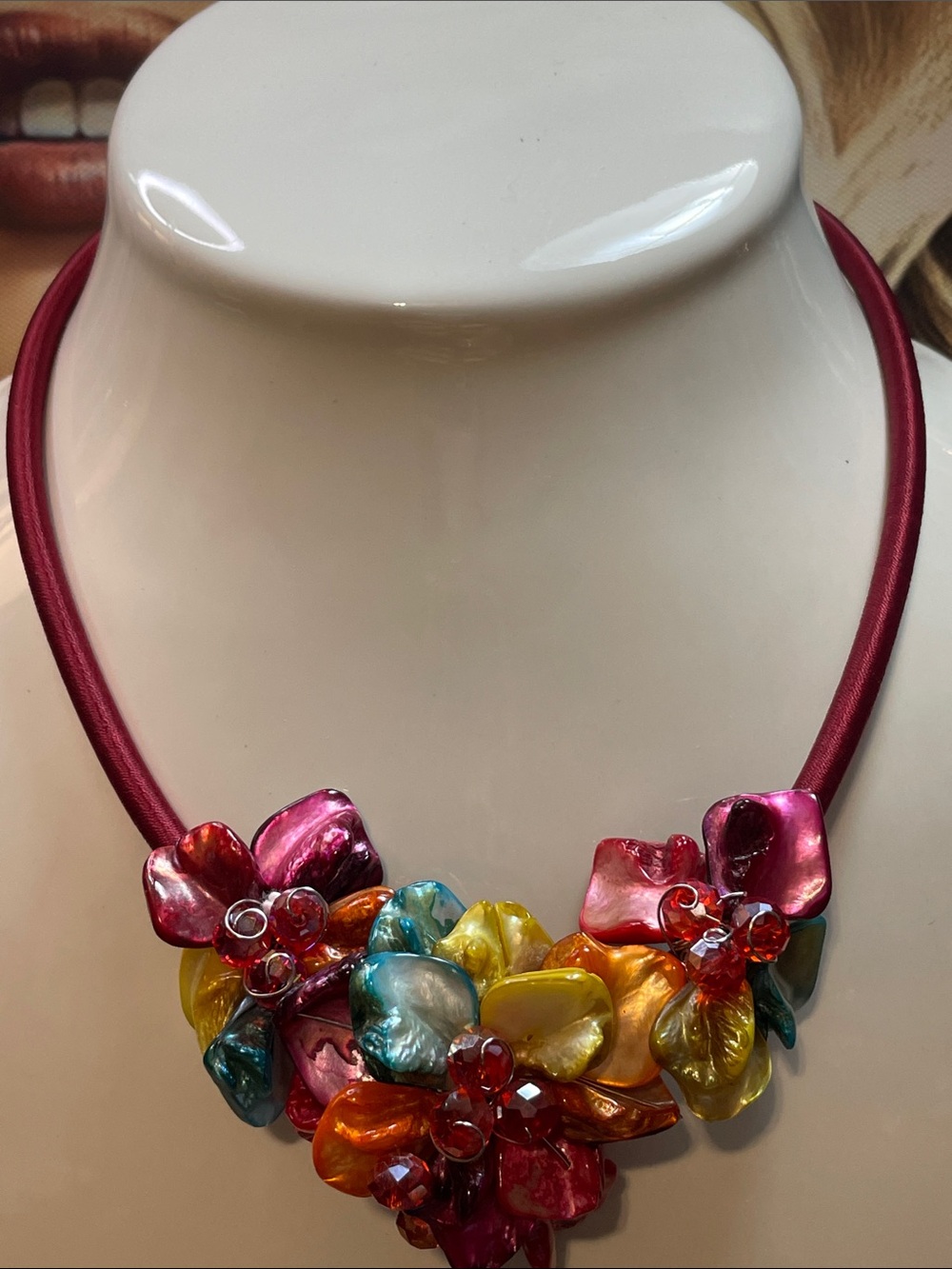 Multicolor Shell Floral Statement Necklace 16” - Picture 3 of 8